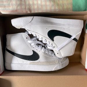 Nike Blazer Mid '77